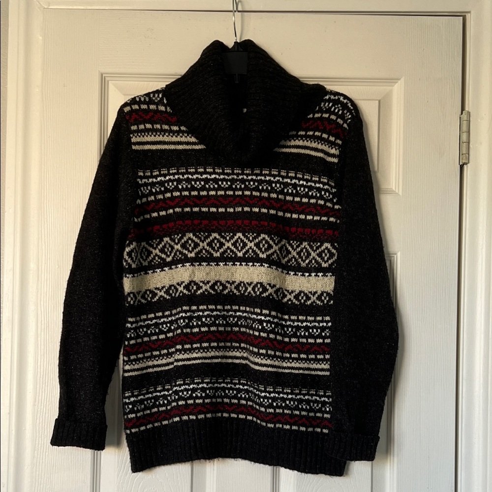 Black and Red Patterned Cowl Neck Pull Over Sweater